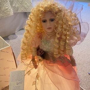 Dianne Effner “Simone” Porcelain Doll Lamp – Limited Edition – Original Box